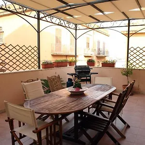 La Terrazza Sul Porto Couette-café